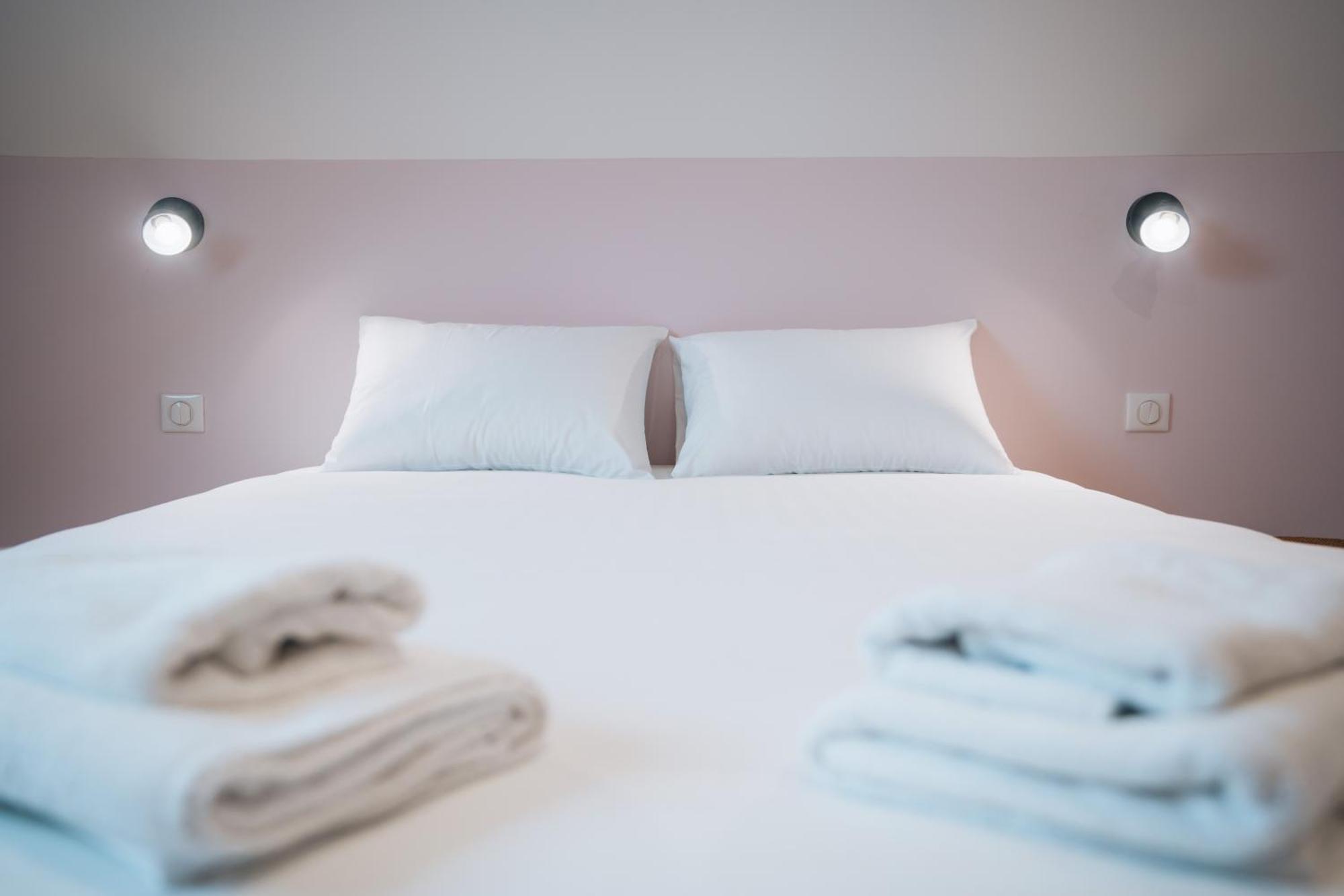 La Marjolaine - Demeure D'Hotes - Service Para-Hoteiier - Premium Chateauroux Luaran gambar