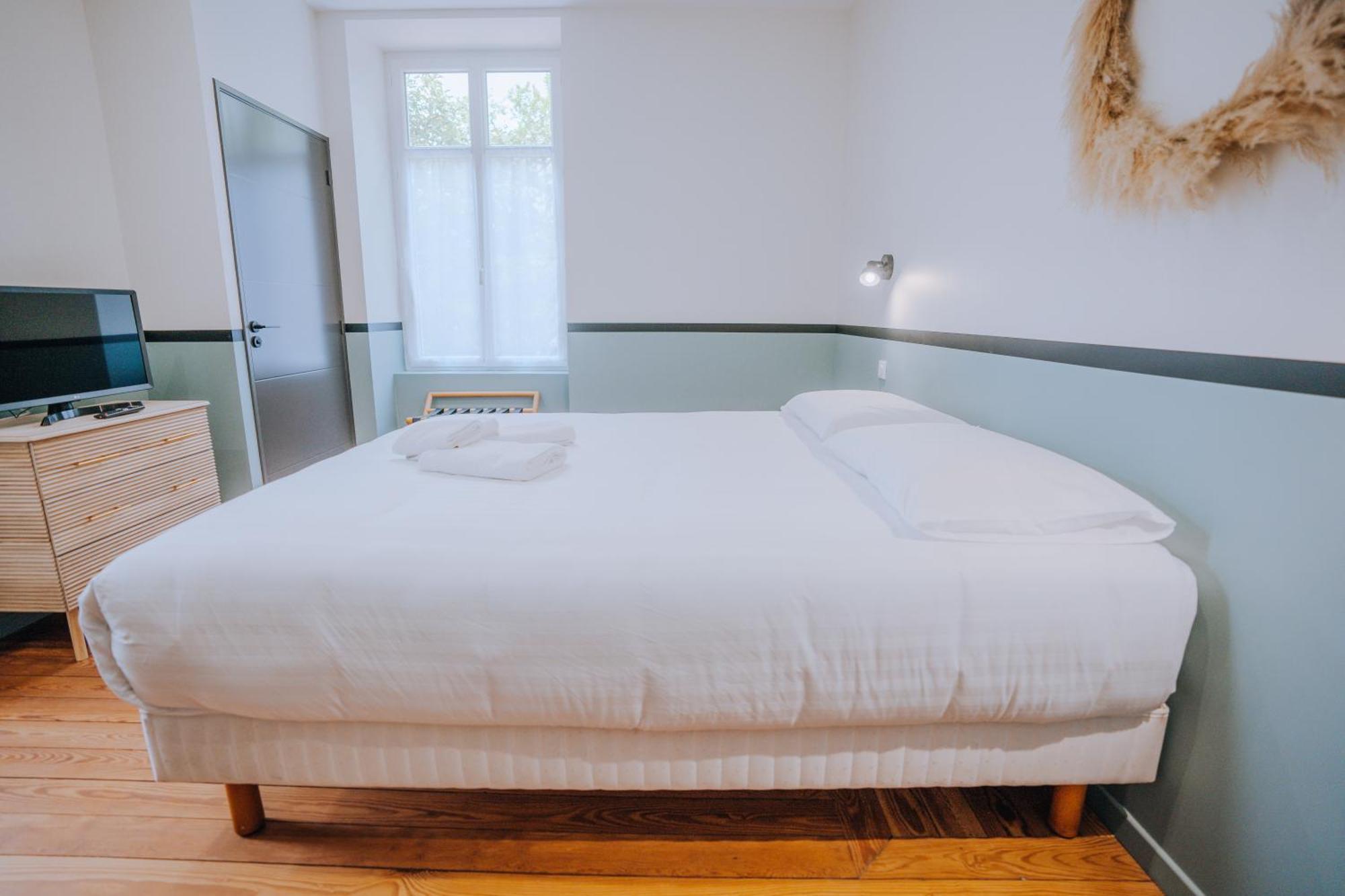 La Marjolaine - Demeure D'Hotes - Service Para-Hoteiier - Premium Chateauroux Luaran gambar