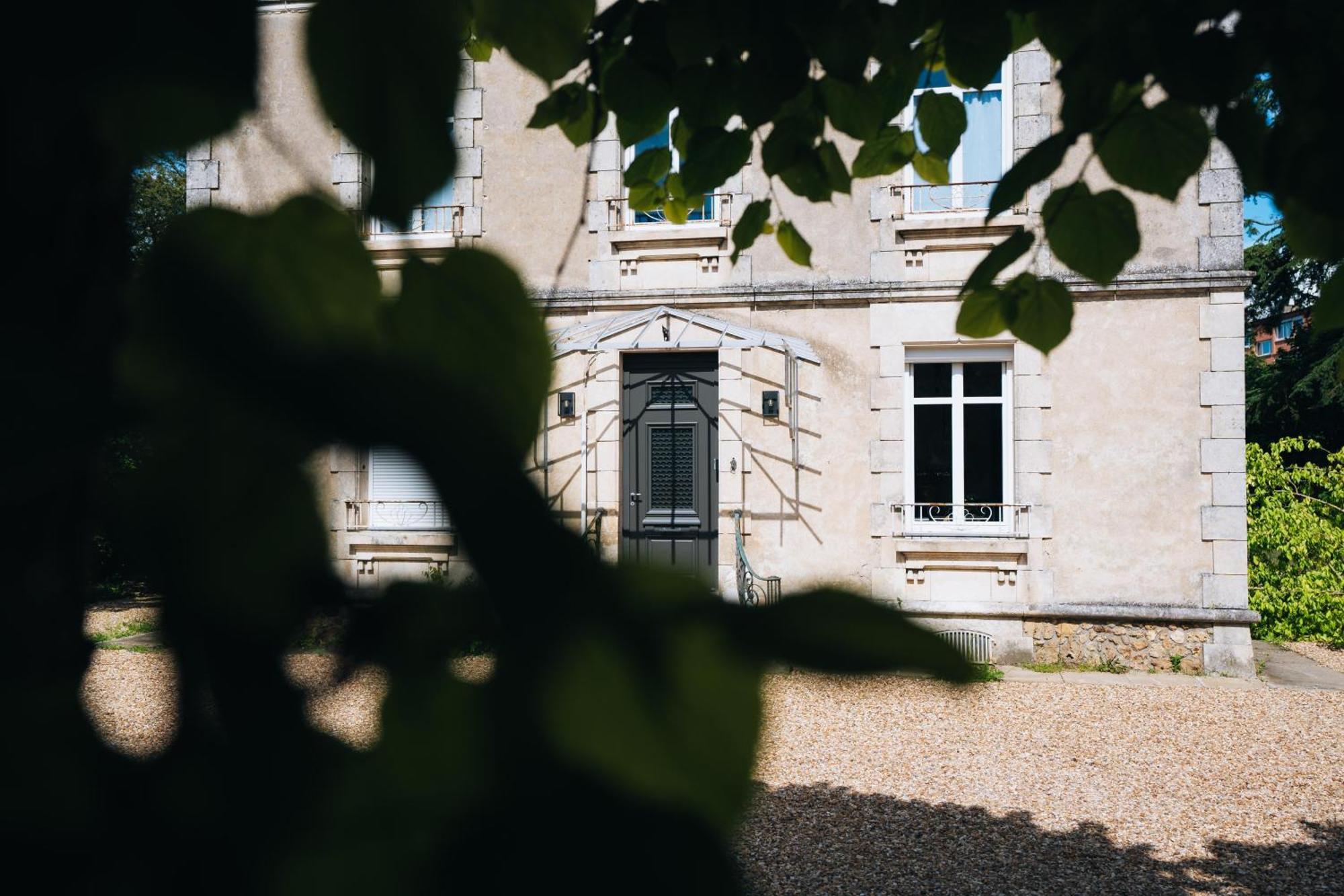 La Marjolaine - Demeure D'Hotes - Service Para-Hoteiier - Premium Chateauroux Luaran gambar